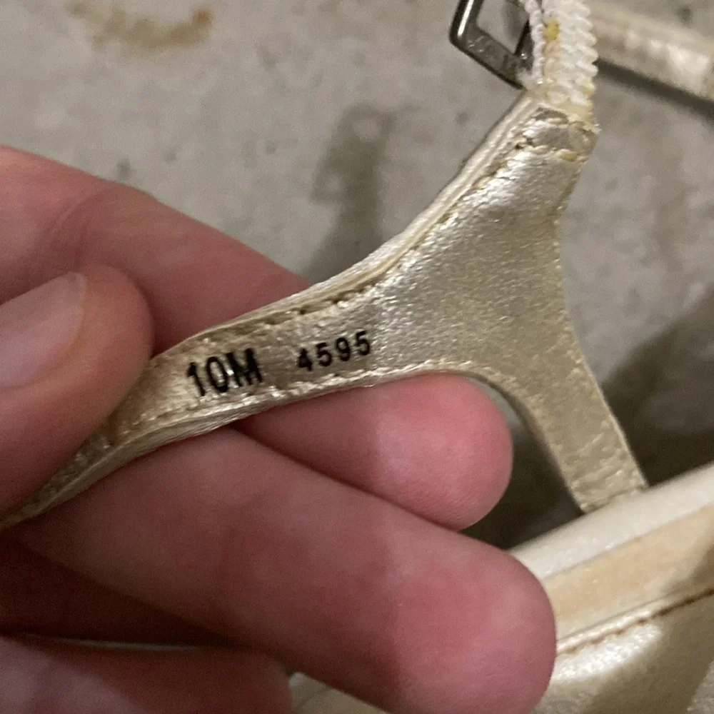 chinese laundry kitten heels